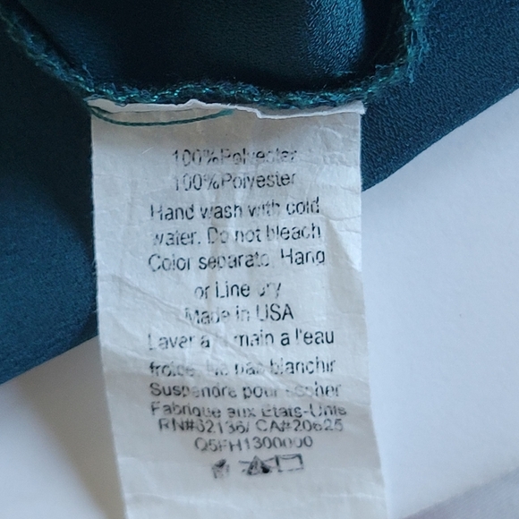 Guess Teal Sleeveless Sheer Blouse. - Picture 5 of 5